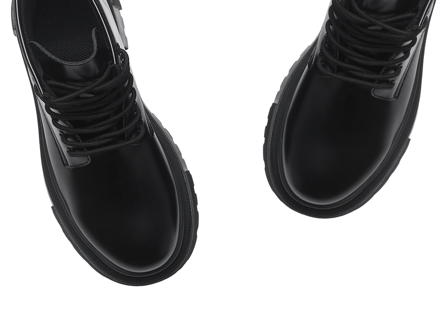 Rhea Black (3.7" Boost)